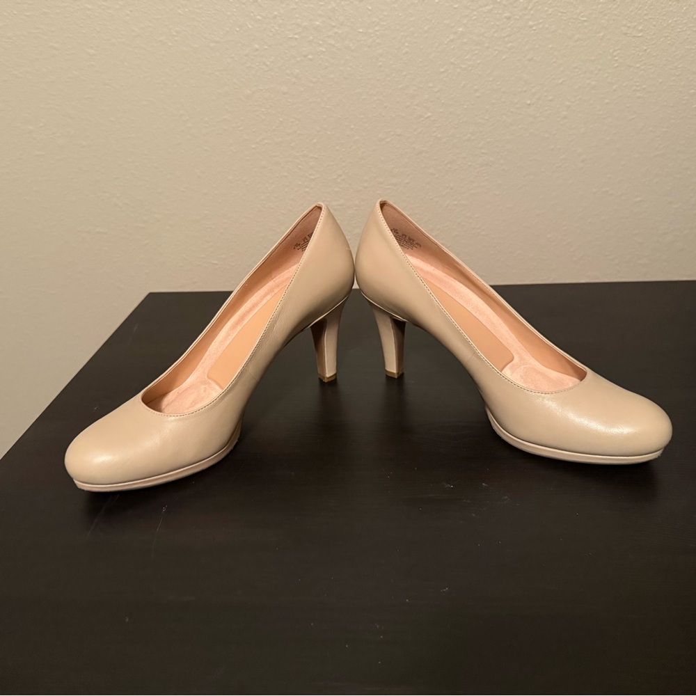 Naturalizer Michele Classic Beige Heels